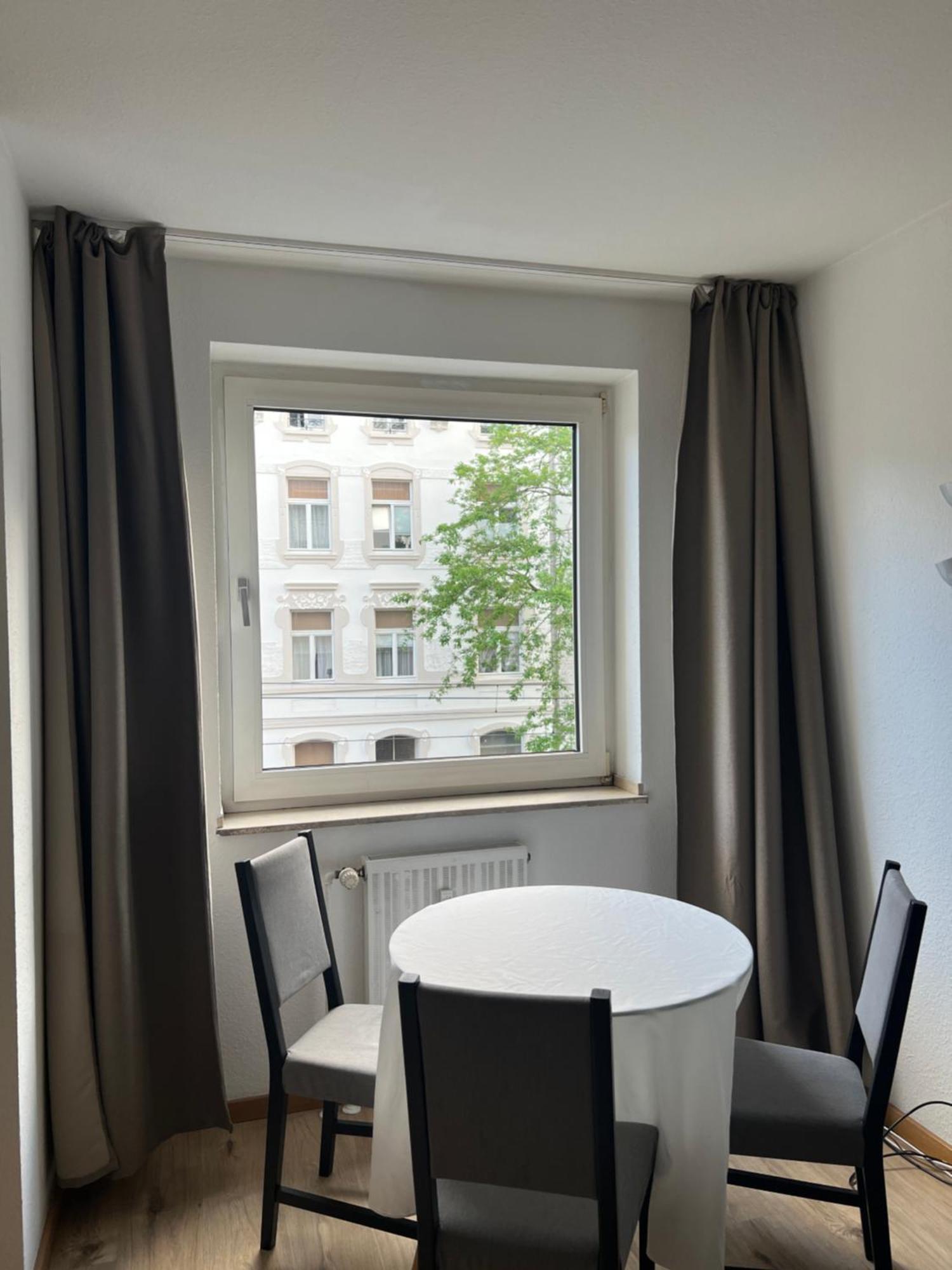 Tmj Apartment 1 Dusseldorf Bagian luar foto